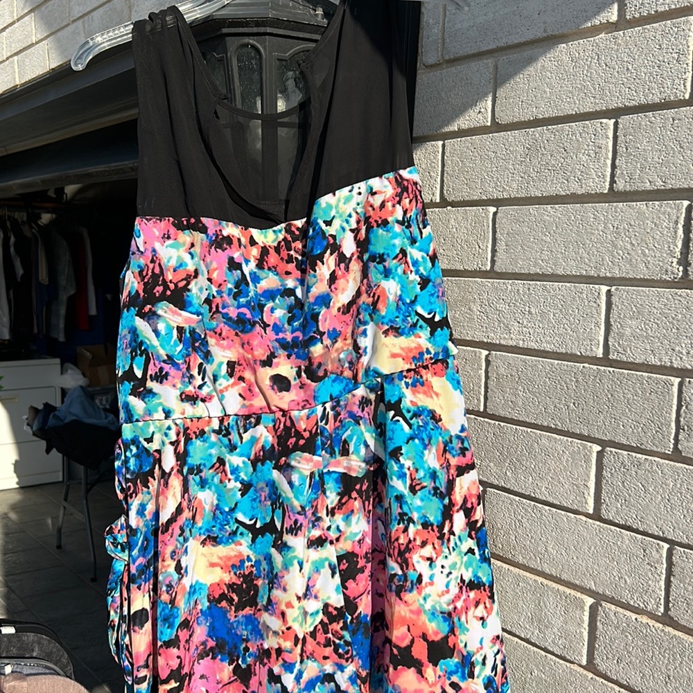 sleeveless summer dress